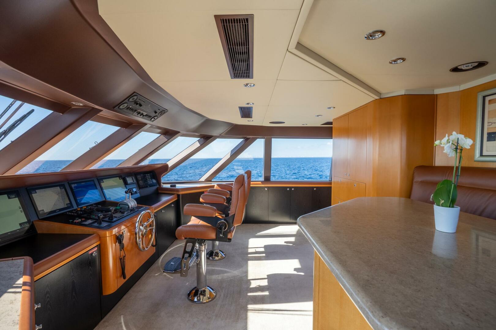 Delta Marine-Tri-Deck 2001-Ruffian Boston-Massachusetts-United States-5946167 | Thumbnail