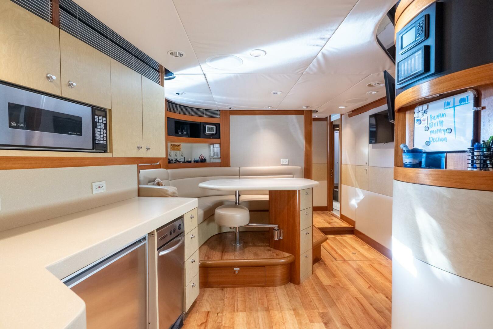 Delta Marine-Tri-Deck 2001-Ruffian Boston-Massachusetts-United States-5946237 | Thumbnail