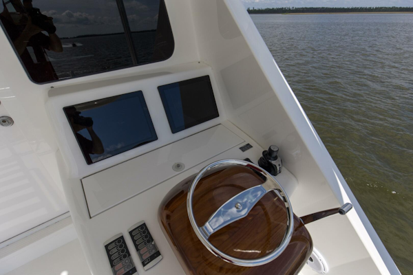 Viking-92 Enclosed Bridge 2016-Touché Orange Beach-Alabama-United States-2016 92 Viking Enclosed Bridge Touche Bridge Deck (2)-5551802