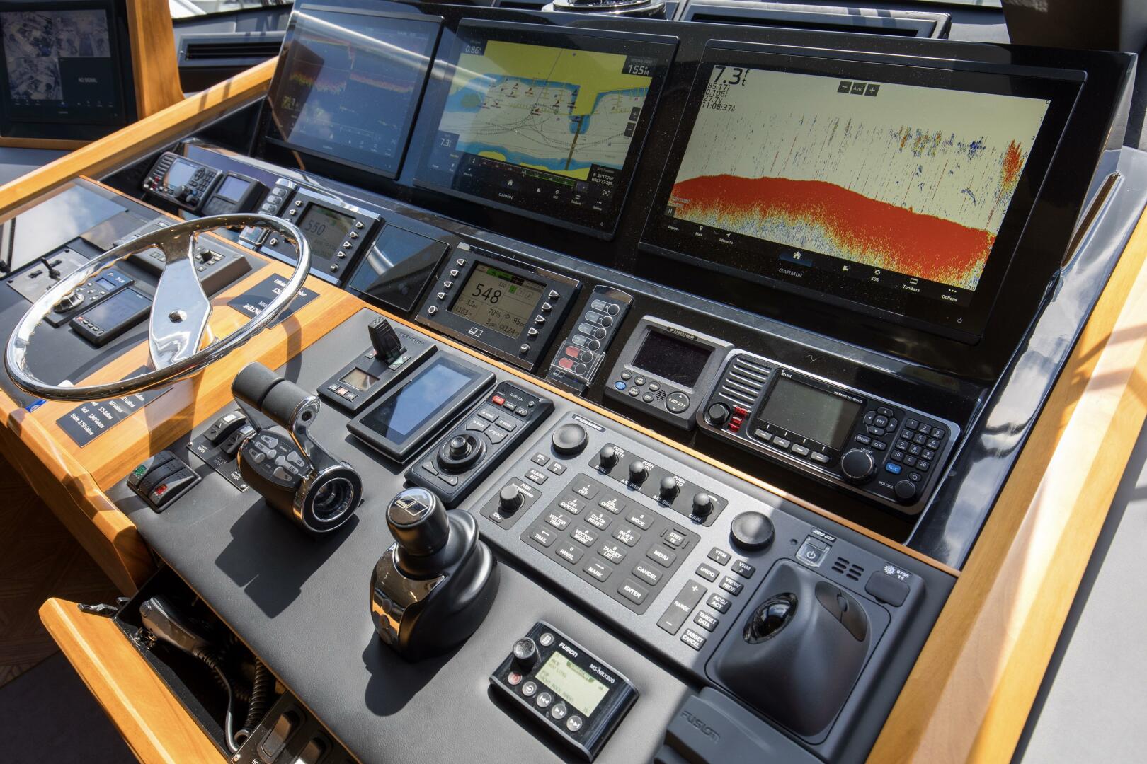 Viking-92 Enclosed Bridge 2016-Touché Orange Beach-Alabama-United States-2016 92 Viking Enclosed Bridge Touche Bridge  (3)-5551797 | Thumbnail