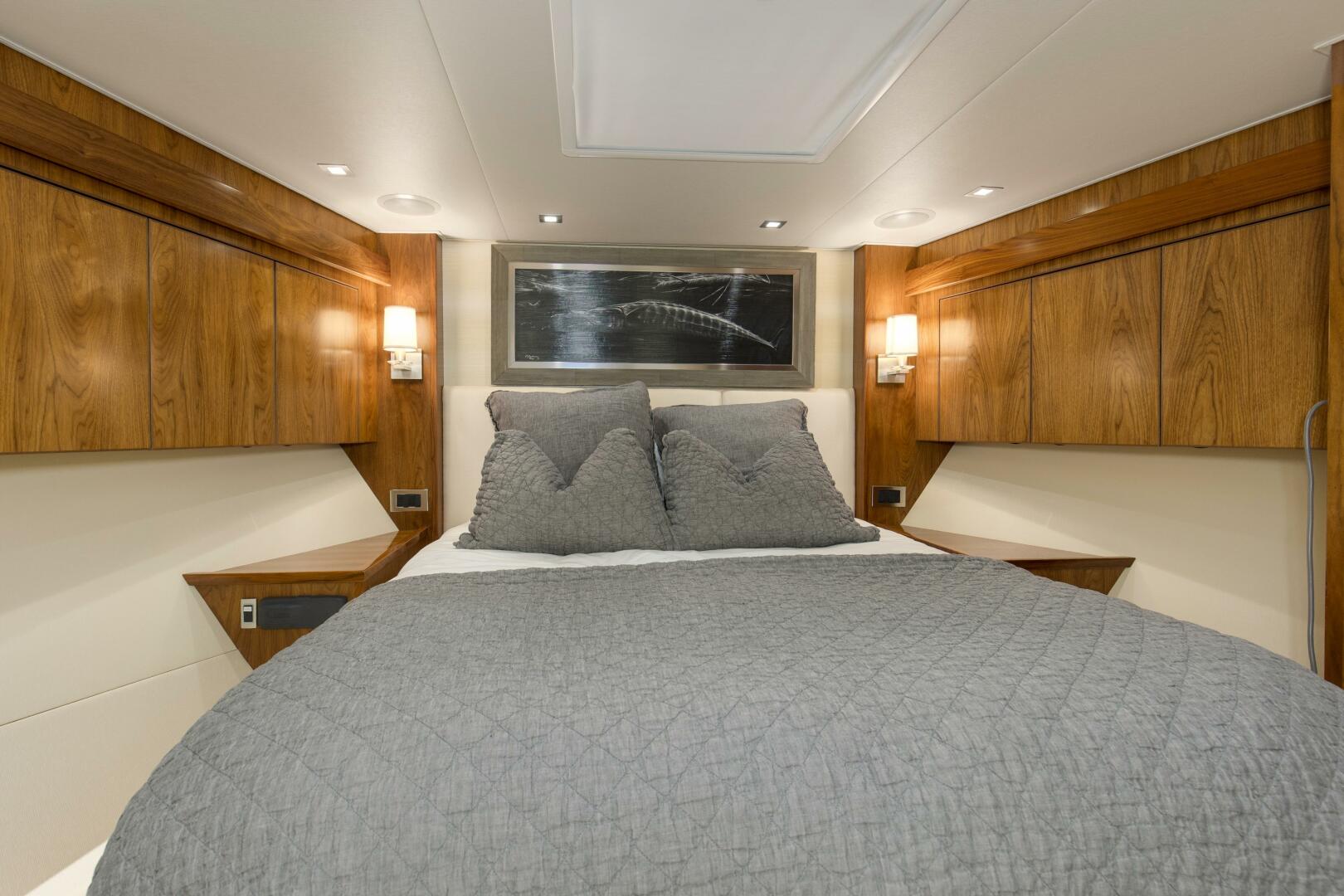 Viking-92 Enclosed Bridge 2016-Touché Orange Beach-Alabama-United States-2016 92 Viking Enclosed Bridge Touche Forward Stateroom-5551743 | Thumbnail
