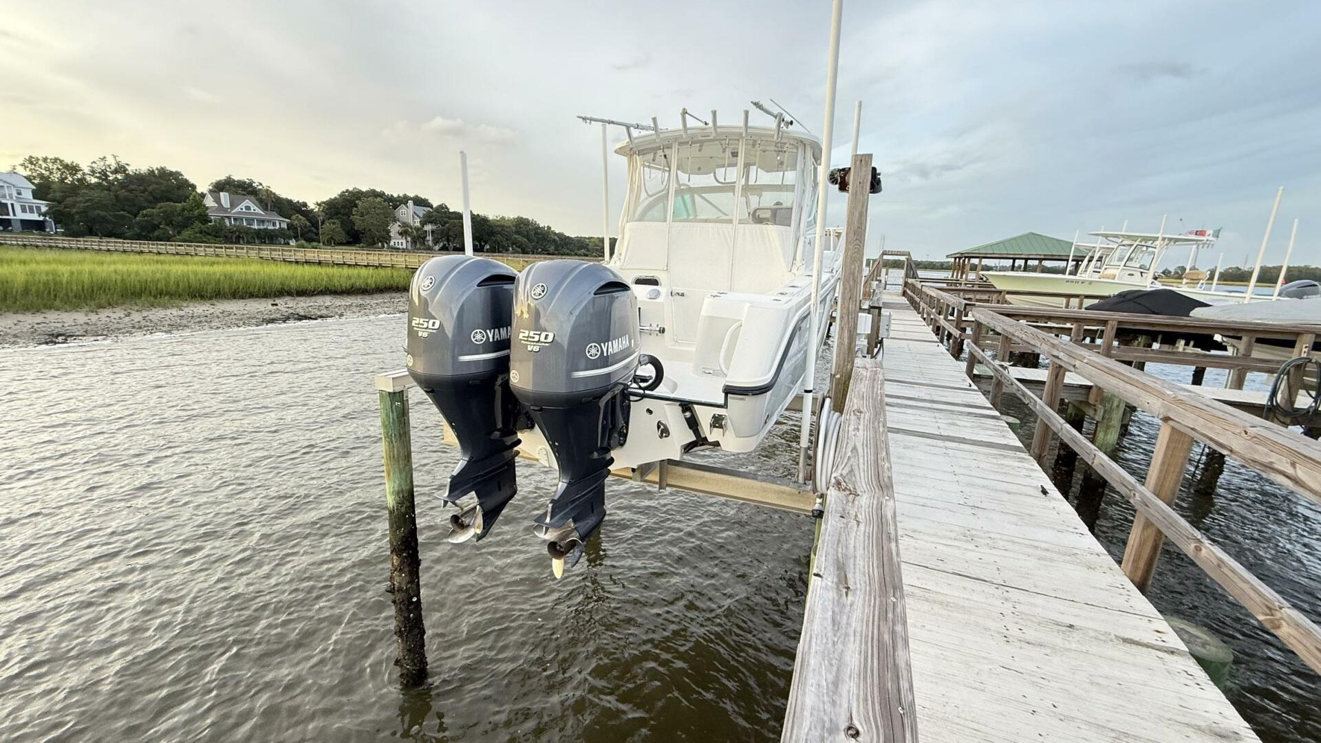 Edgewater-265 Express 2012 -Mount Pleasant-South Carolina-United States-5551950 | Thumbnail