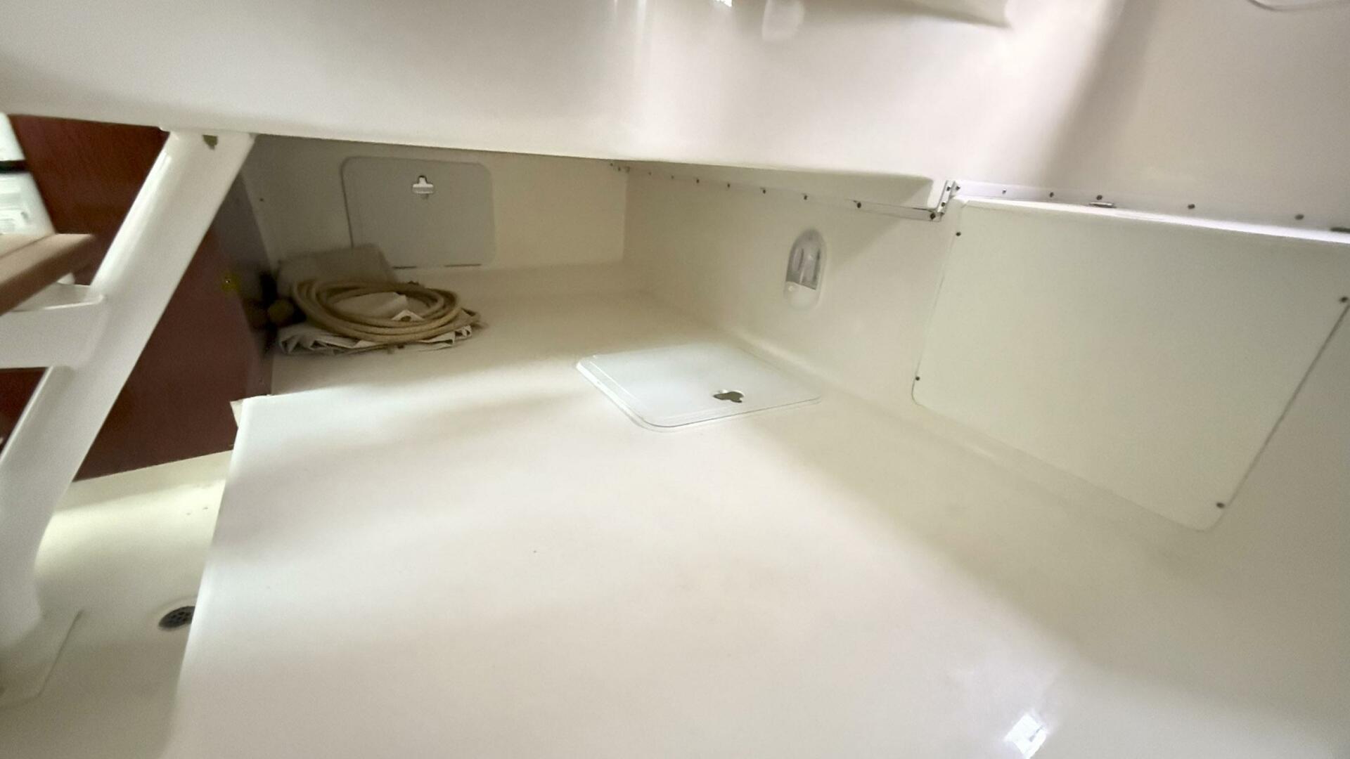 Edgewater-265 Express 2012 -Mount Pleasant-South Carolina-United States-5551973 | Thumbnail