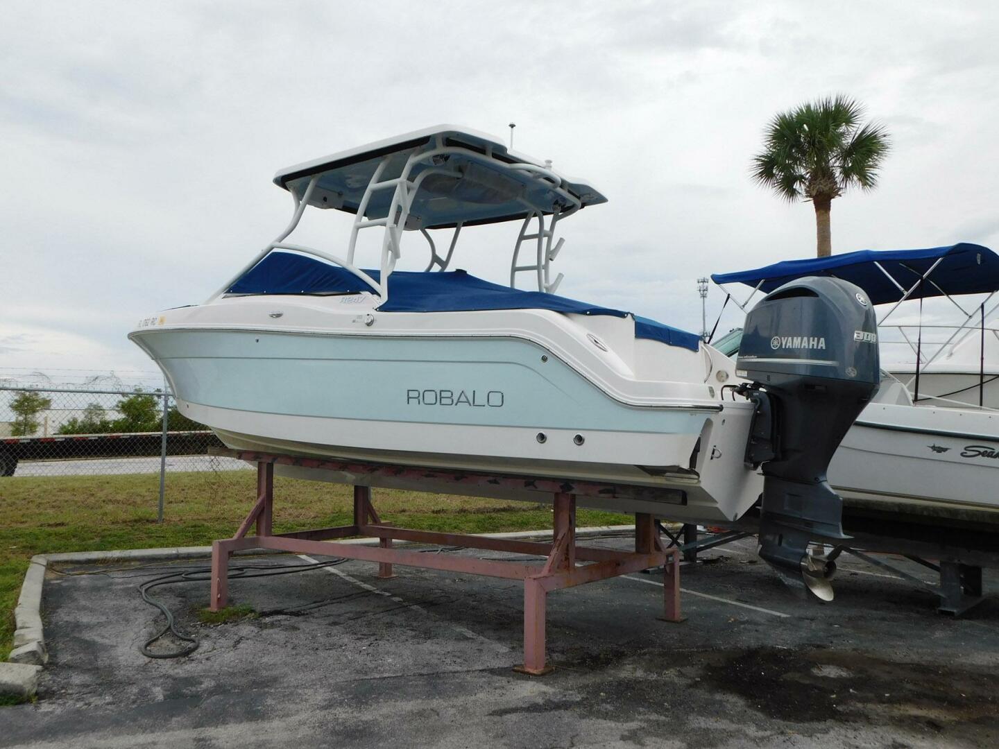 Robalo-R247 Dual Console 2016 -Ft. Pierce-Florida-United States-5556724 | Thumbnail