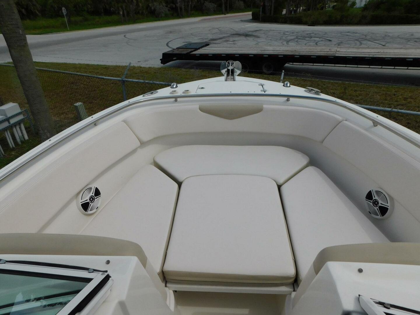 Robalo-R247 Dual Console 2016 -Ft. Pierce-Florida-United States-5556728 | Thumbnail