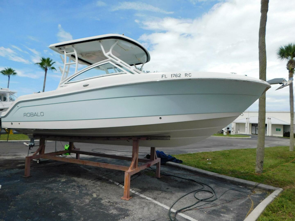 Robalo-R247 Dual Console 2016 -Ft. Pierce-Florida-United States-5556725