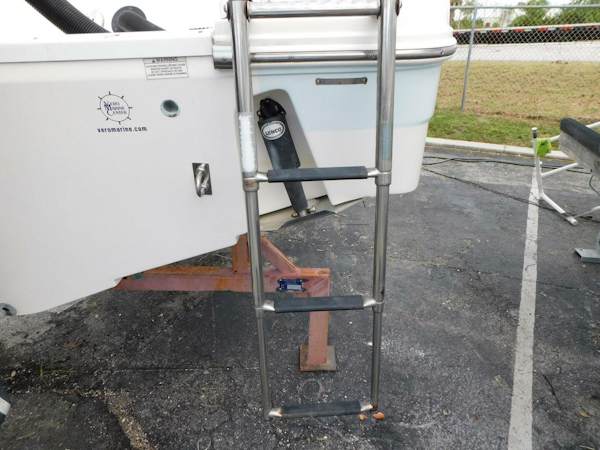 Robalo-R247 Dual Console 2016 -Ft. Pierce-Florida-United States-5556749