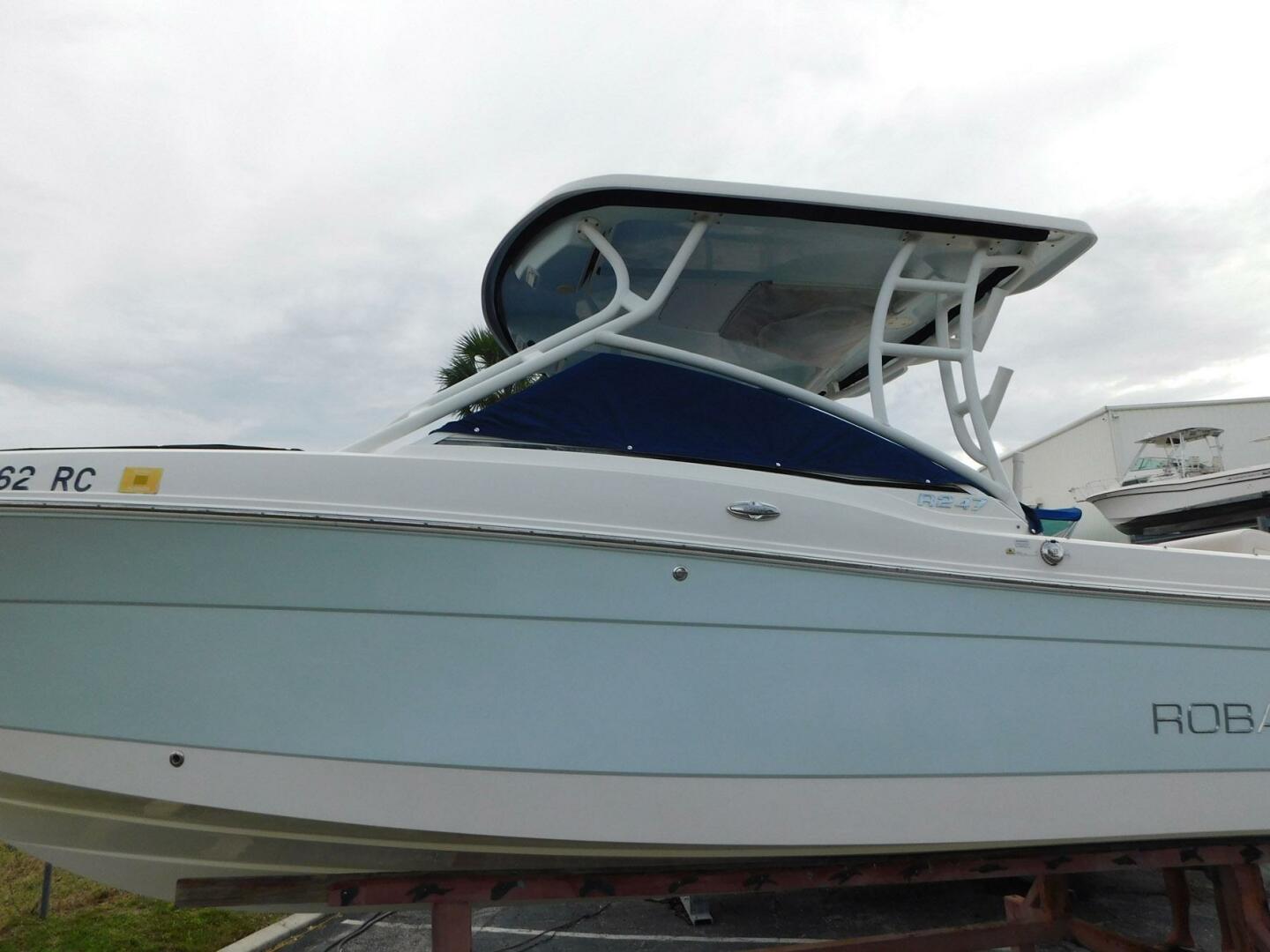 Robalo-R247 Dual Console 2016 -Ft. Pierce-Florida-United States-5556754 | Thumbnail