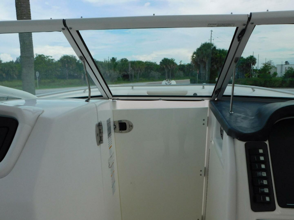 Robalo-R247 Dual Console 2016 -Ft. Pierce-Florida-United States-5556731