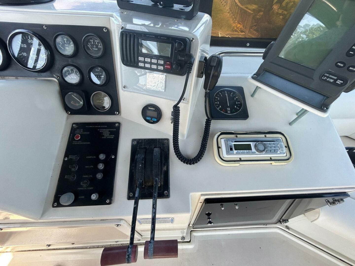 Silverton-34 Convertible 1990-Sunny Side Up Essex-Maryland-United States-5558162 | Thumbnail