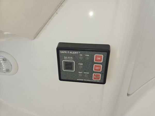 Silverton-392 Aft Cabin Motor Yacht 2003 -Barrington-Rhode Island-United States-5558629