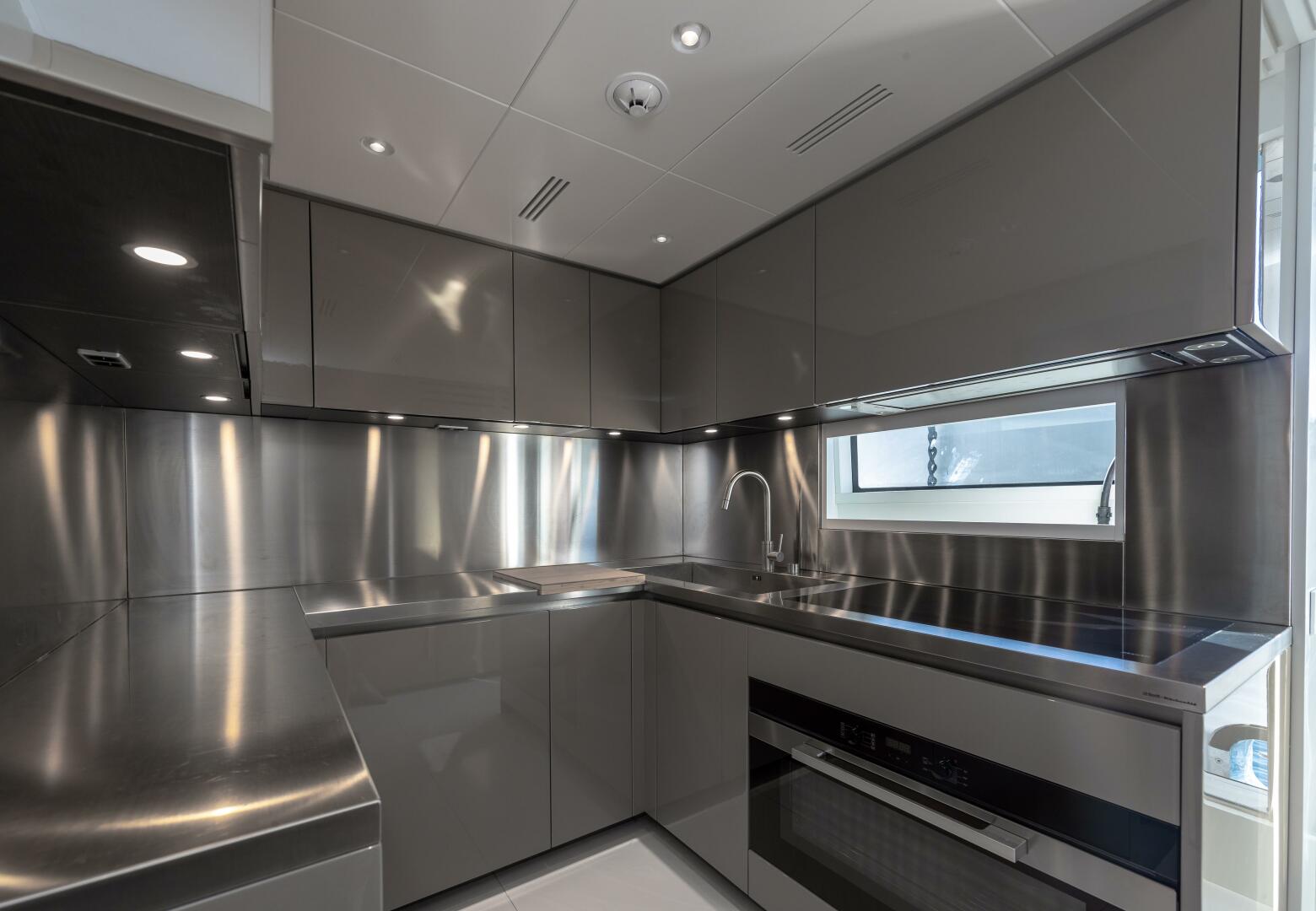 Canados-Expedition Yacht 2023-OCEANIC 143 West Palm Beach-Florida-United States-Galley-5593175 | Thumbnail