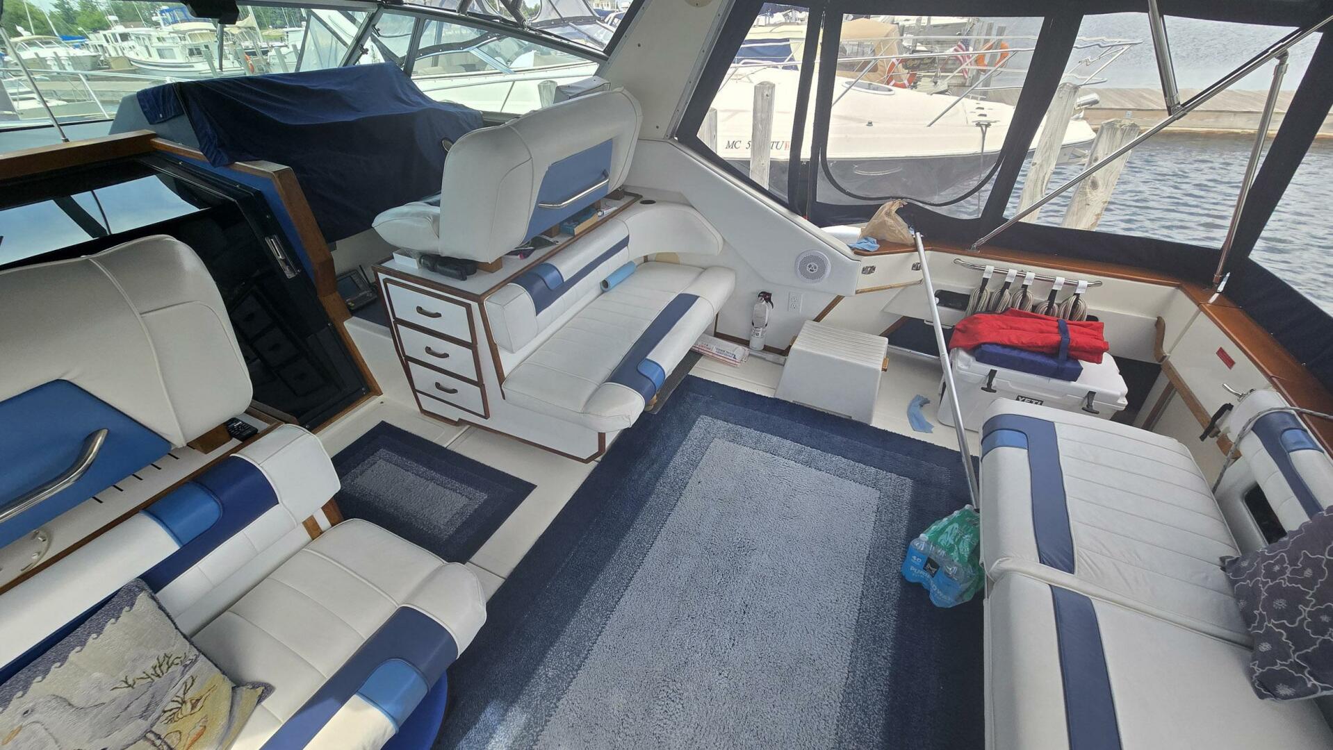 Sea Ray-390 Express Cruiser 1988 -Frankenmuth-Michigan-United States-5559575 | Thumbnail