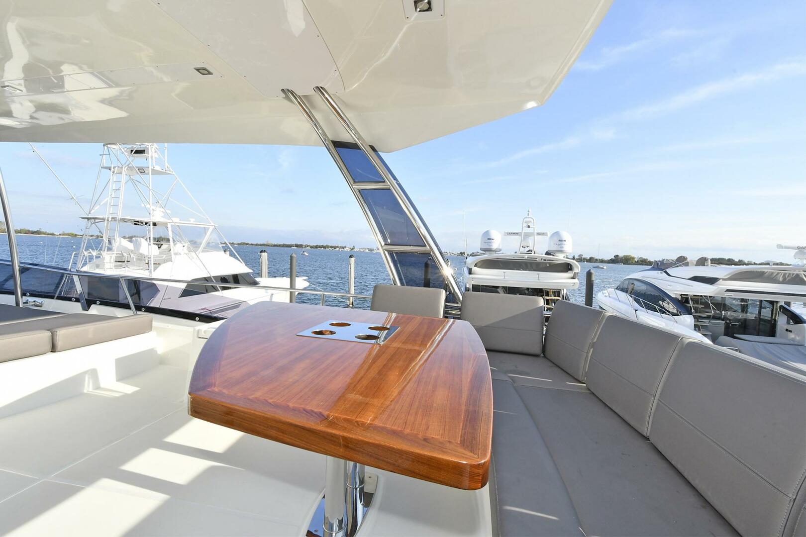 Prestige-560 Fly 2018 -Staten Island-New York-United States-5560002 | Thumbnail