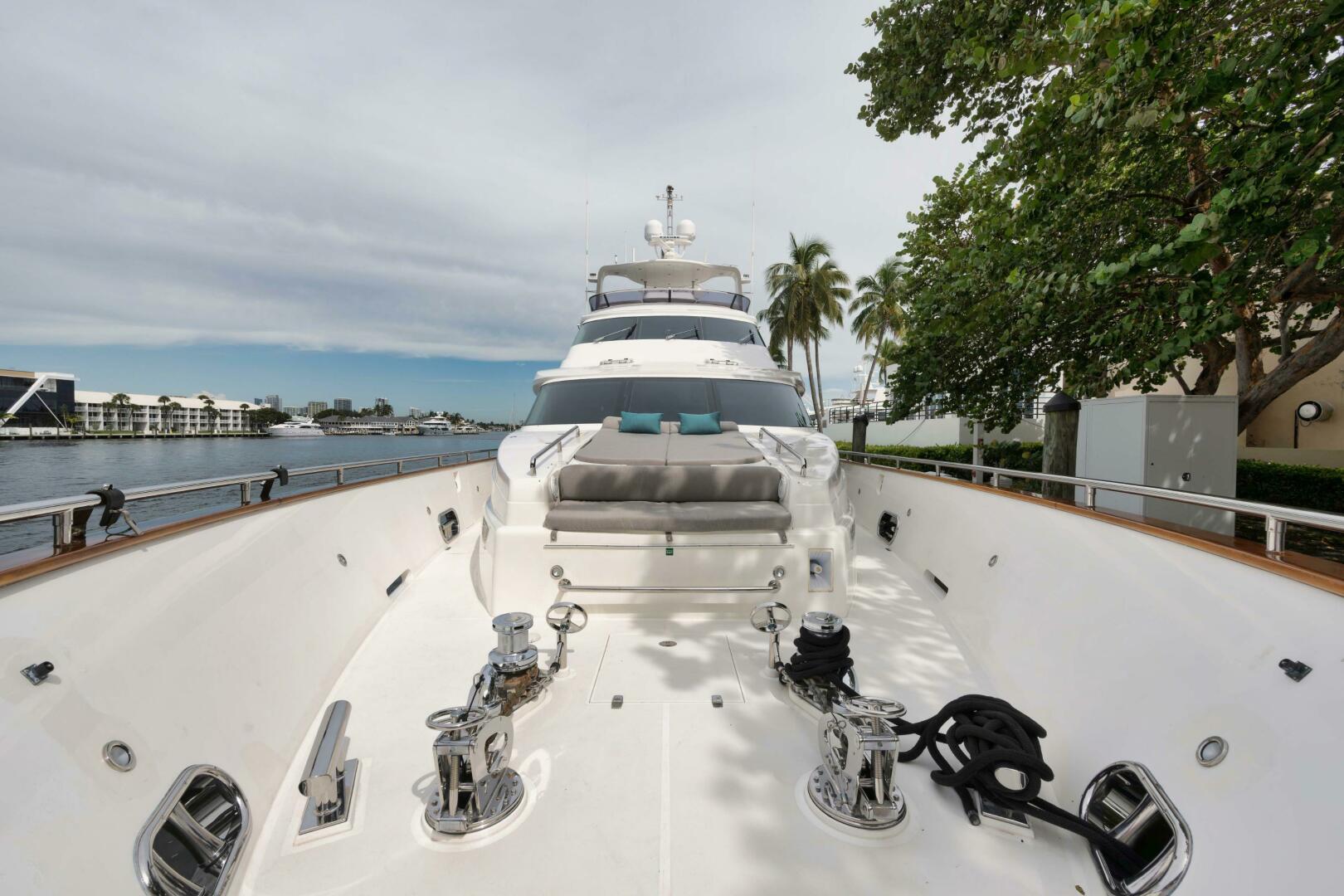 Horizon-P110 Tri-Deck 2012-IN THE ZONE Jupiter-Florida-United States-BOW -5576024 | Thumbnail