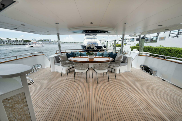 Horizon-P110 Tri-Deck 2012-IN THE ZONE Jupiter-Florida-United States-AFT DECK -5575991