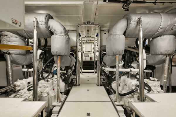Horizon-P110 Tri-Deck 2012-IN THE ZONE Jupiter-Florida-United States-ENGINE ROOM-5576033