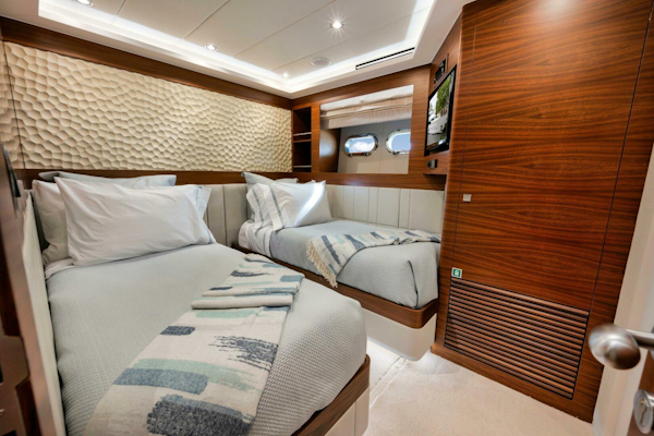 Horizon-P110 Tri-Deck 2012-IN THE ZONE Jupiter-Florida-United States-PORT GUEST TWIN STATEROOM-5576014