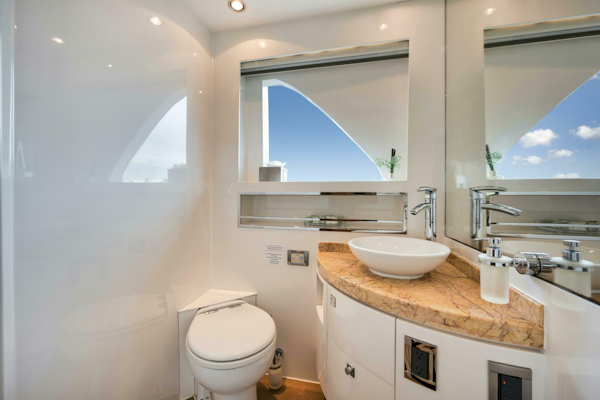 Horizon-P110 Tri-Deck 2012-IN THE ZONE Jupiter-Florida-United States-MAIN DECK DAYHEAD -5575994