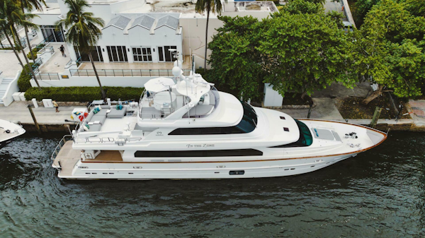 Horizon-P110 Tri-Deck 2012-IN THE ZONE Jupiter-Florida-United States-STBD PROFILE -5576035