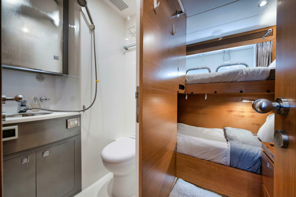 Horizon-P110 Tri-Deck 2012-IN THE ZONE Jupiter-Florida-United States-CREW CABIN -5576030
