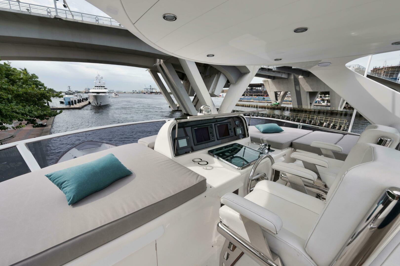 Horizon-P110 Tri-Deck 2012-IN THE ZONE Jupiter-Florida-United States-SUN DECK FLYBRIDGE -5576021 | Thumbnail