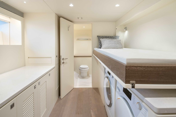 Horizon-FD90-234 2026-FD90-234 Fort Lauderdale-Florida-United States-The New Horizon FD90 Split-Use Skylounge Hull 34-5603112