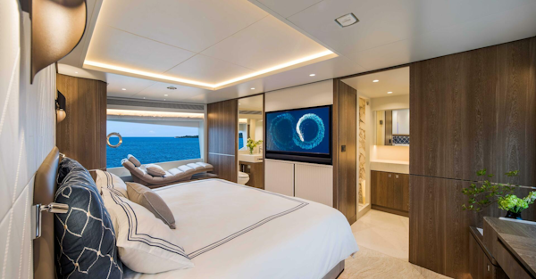 Horizon-FD90-234 2026-FD90-234 Fort Lauderdale-Florida-United States-The New Horizon FD90 Split-Use Skylounge Hull 34-5603126