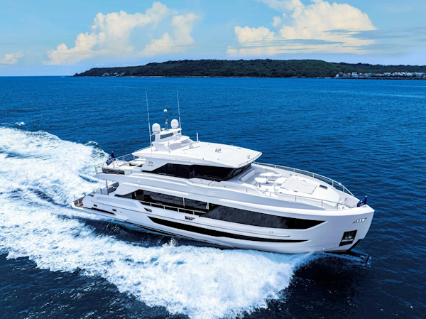 Horizon-FD90-234 2026-FD90-234 Fort Lauderdale-Florida-United States-The New Horizon FD90 Split-Use Skylounge Hull 34-5603096