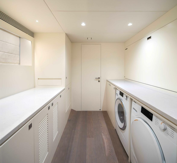 Horizon-FD90-234 2026-FD90-234 Fort Lauderdale-Florida-United States-The New Horizon FD90 Split-Use Skylounge Hull 34-5603122