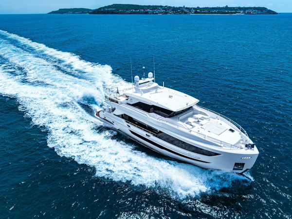 Horizon-FD90-234 2026-FD90-234 Fort Lauderdale-Florida-United States-The New Horizon FD90 Split-Use Skylounge Hull 34-5603100