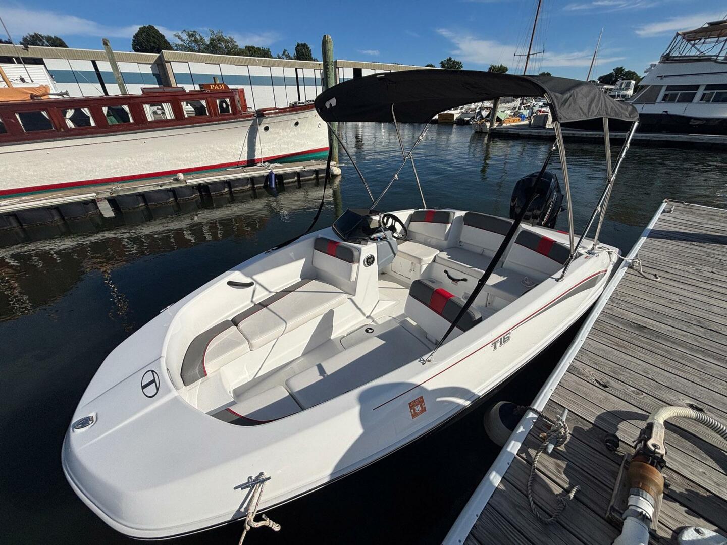 Tahoe-T16 2023 -N. Kingston-Rhode Island-United States-5580782 | Thumbnail
