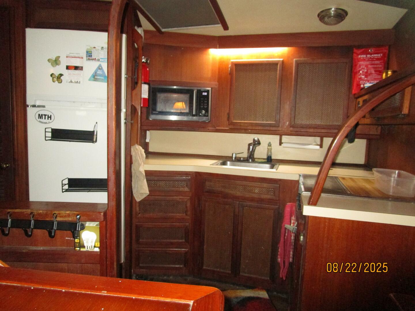 Viking-44 1984-No Regrets Marathon-Florida-United States-44 Viking galley2-5581866 | Thumbnail