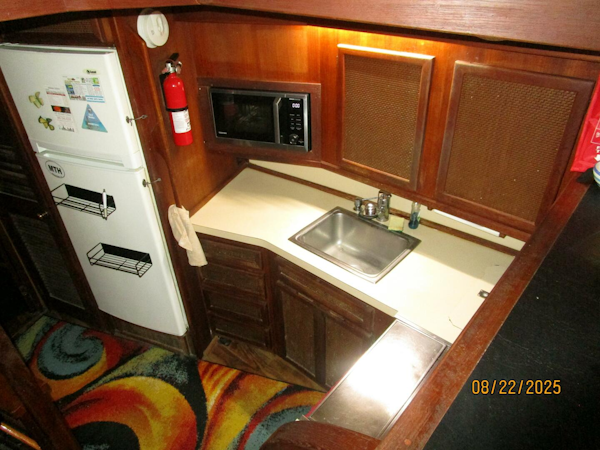Viking-44 1984-No Regrets Marathon-Florida-United States-44 Viking galley1-5581865