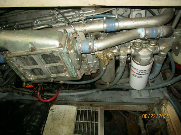 Viking-44 1984-No Regrets Marathon-Florida-United States-44 Viking starboard main engine-5581960