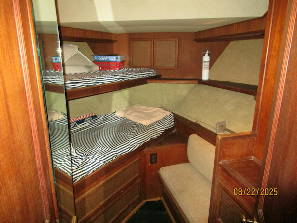 Viking-44 1984-No Regrets Marathon-Florida-United States-44 Viking guest stateroom-5581868