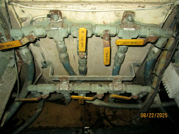 Viking-44 1984-No Regrets Marathon-Florida-United States-44 Viking fuel manifold-5581863