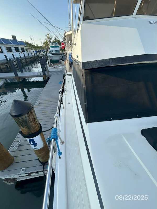 Viking-44 1984-No Regrets Marathon-Florida-United States-44 Viking starboard side deck1-5581962
