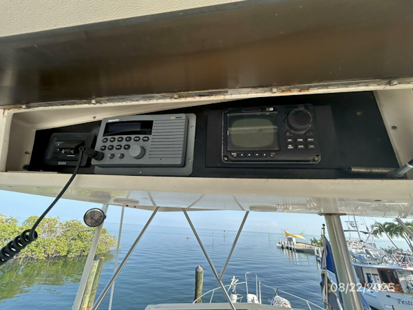 Viking-44 1984-No Regrets Marathon-Florida-United States-44 Viking flybridge overhead electronics-5581856