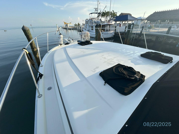 Viking-44 1984-No Regrets Marathon-Florida-United States-44 Viking foredeck2-5581862