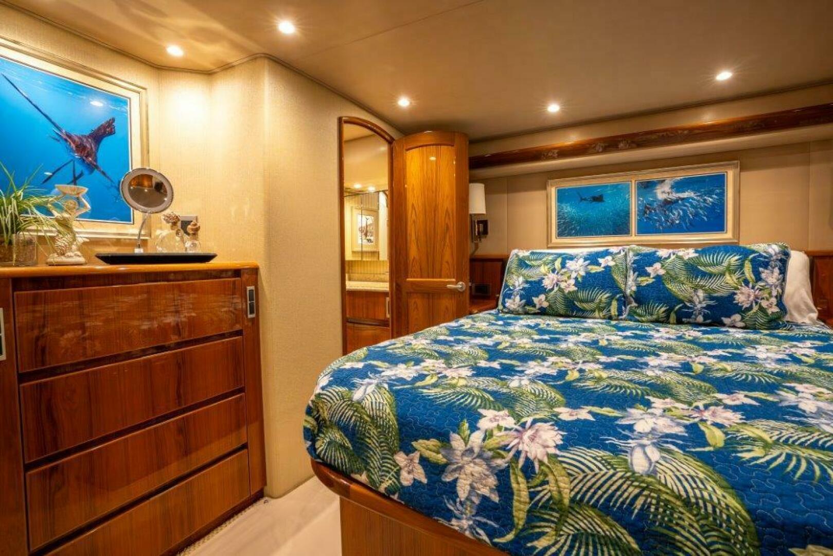 Viking-66 Convertible 2015-No Collars Lighthouse Point-Florida-United States-2015 Viking 66 No Collars  Stateroom-5587929 | Thumbnail