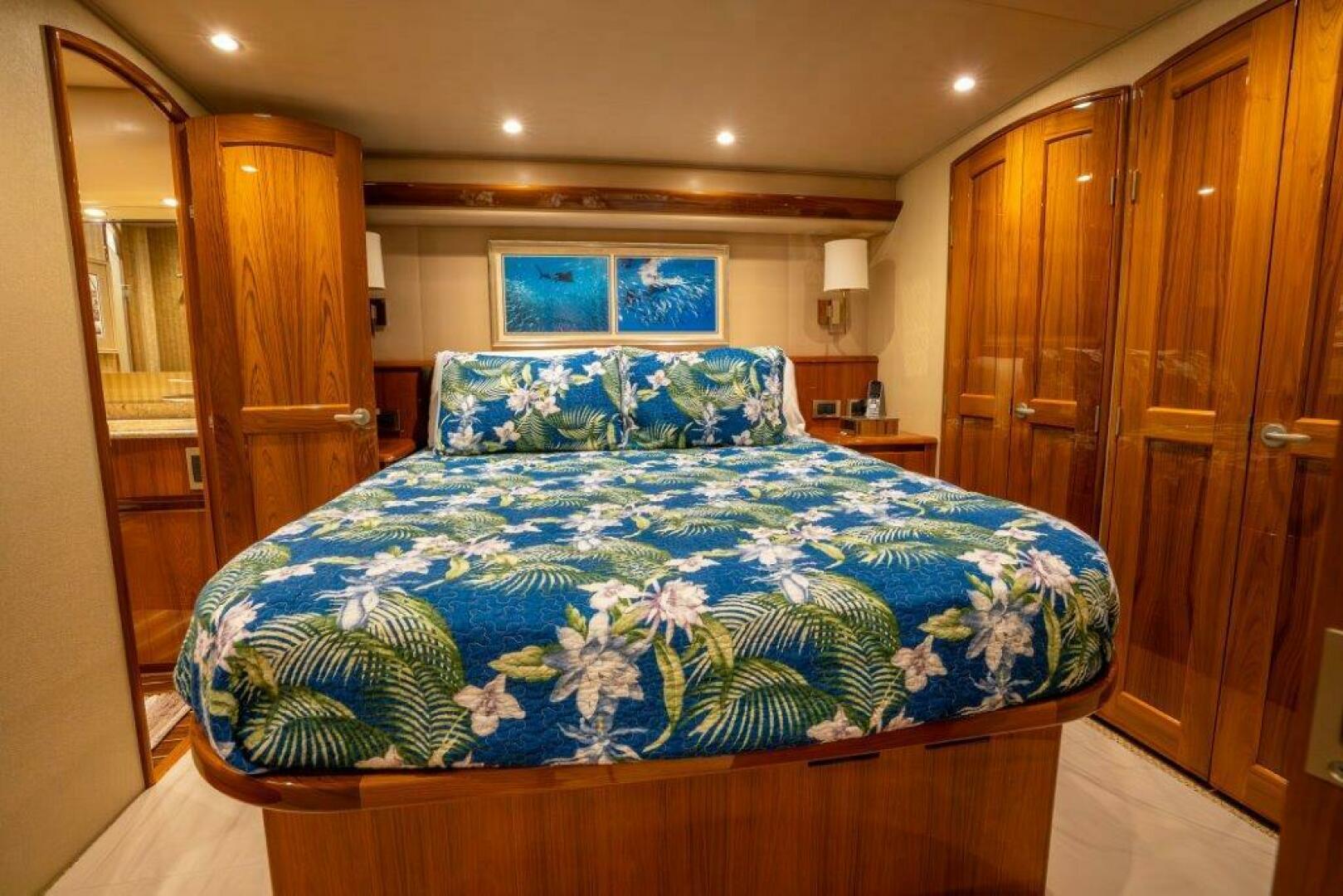 Viking-66 Convertible 2015-No Collars Lighthouse Point-Florida-United States-2015 Viking 66 No Collars  Stateroom-5587928 | Thumbnail