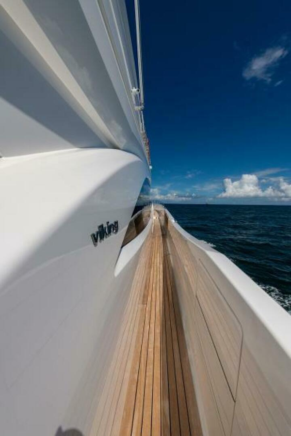 Viking-Enclosed Flybridge 2018-OBSESSION Stuart-Florida-United States-Wide Side Deck-5587887