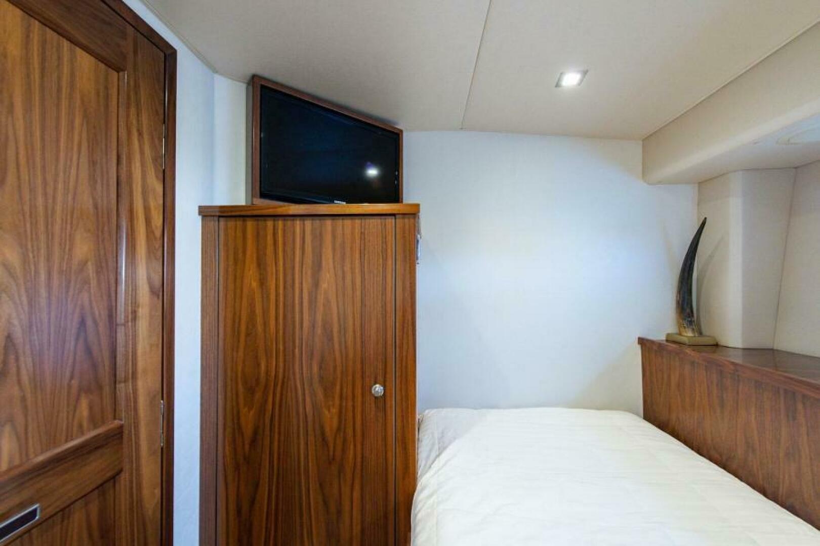 Viking-Enclosed Flybridge 2018-OBSESSION Stuart-Florida-United States-Captains Cabin-5587902 | Thumbnail