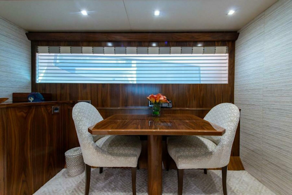 Viking-Enclosed Flybridge 2018-OBSESSION Stuart-Florida-United States-Master Breakfast Nook-5587845