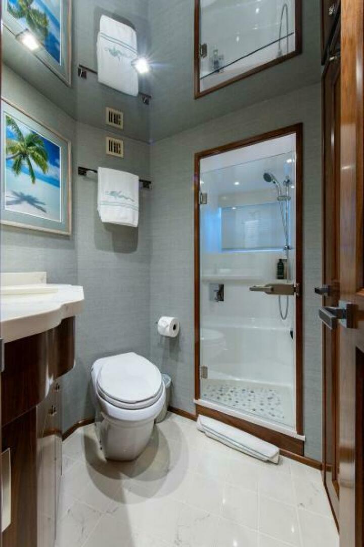 Viking-Enclosed Flybridge 2018-OBSESSION Stuart-Florida-United States-Mid Shared Head-5587857 | Thumbnail