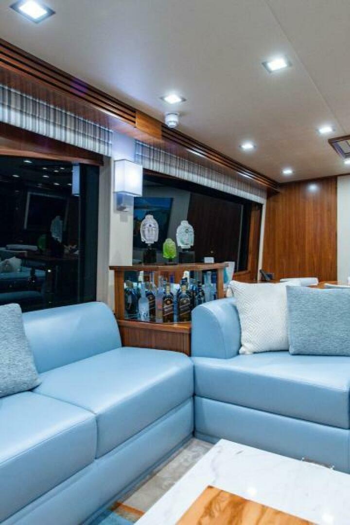 Viking-Enclosed Flybridge 2018-OBSESSION Stuart-Florida-United States-Corner Pop-Up Bar-5587829 | Thumbnail
