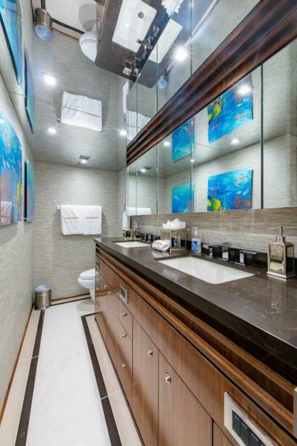 Viking-Enclosed Flybridge 2018-OBSESSION Stuart-Florida-United States-Master Head-5587847