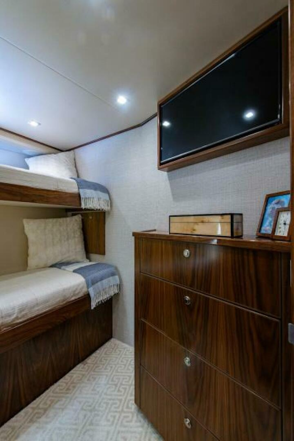 Viking-Enclosed Flybridge 2018-OBSESSION Stuart-Florida-United States-Forward Guest Cabin-5587855