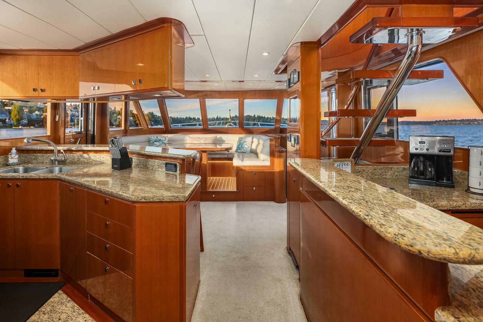 Hampton-720 Skylounge LRC 2014-LA BELLA VITA II Seattle-Washington-United States-Galley-5730418 | Thumbnail